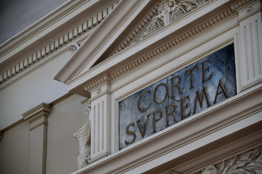 C Suprema