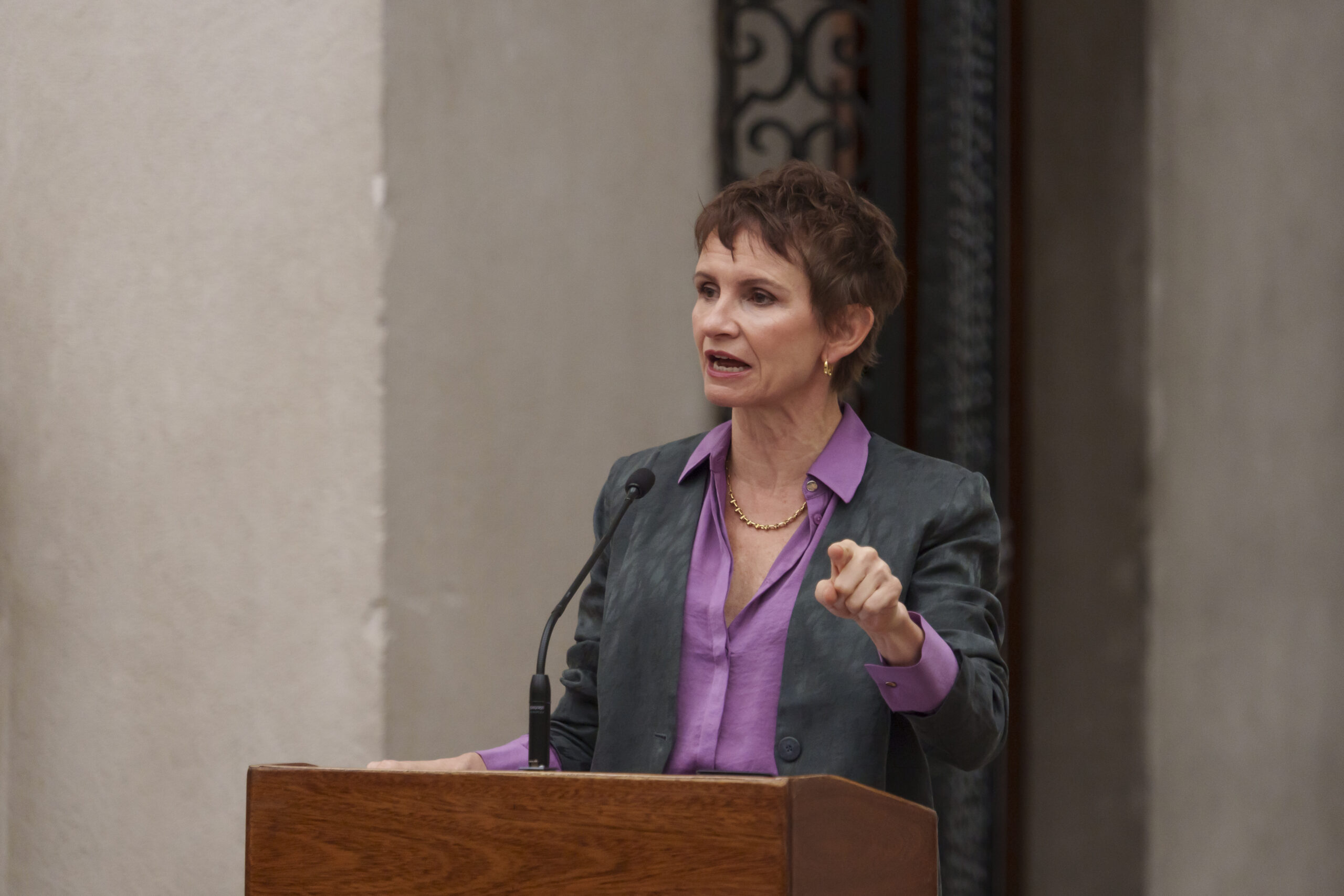 Ministra Carolina Tohá apoya acuerdo policial Chile-Venezuela a pesar ...