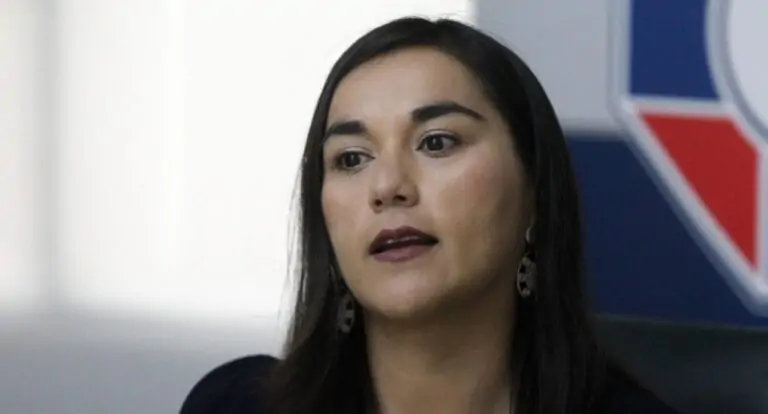 Presidenta del Colegio Médico, Izkia Siches gyy 1024x682