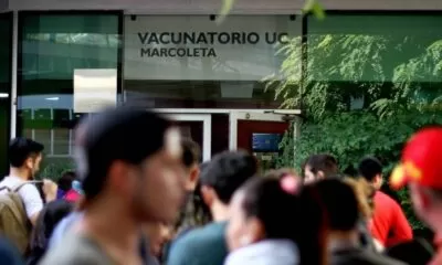 Foto Vacuna coronavirus vacunatorio UC