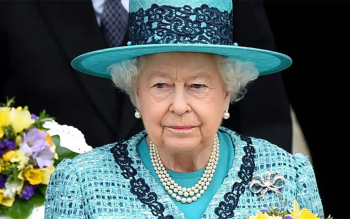 La reina Isabel II ha c1991a